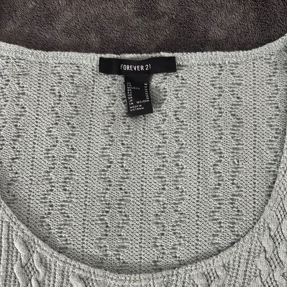 Forever 21 Knit Top Long Sleeve Cable Knit Ruffle Trim Gray Size M - Picture 3 of 5